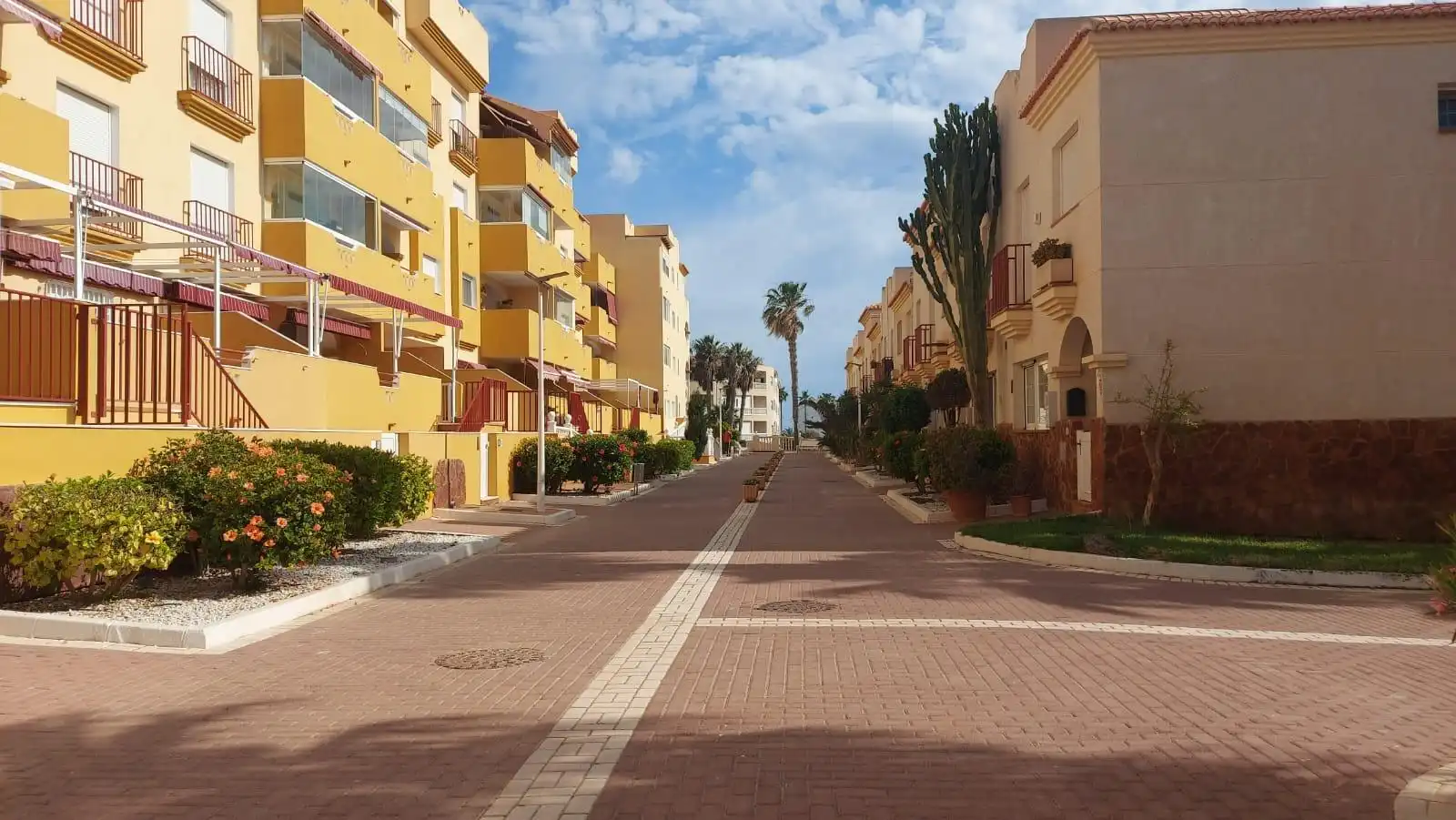 Vista exterior de Piso en venta en El Ejido con Aire acondicionado, Calefacción y Terraza