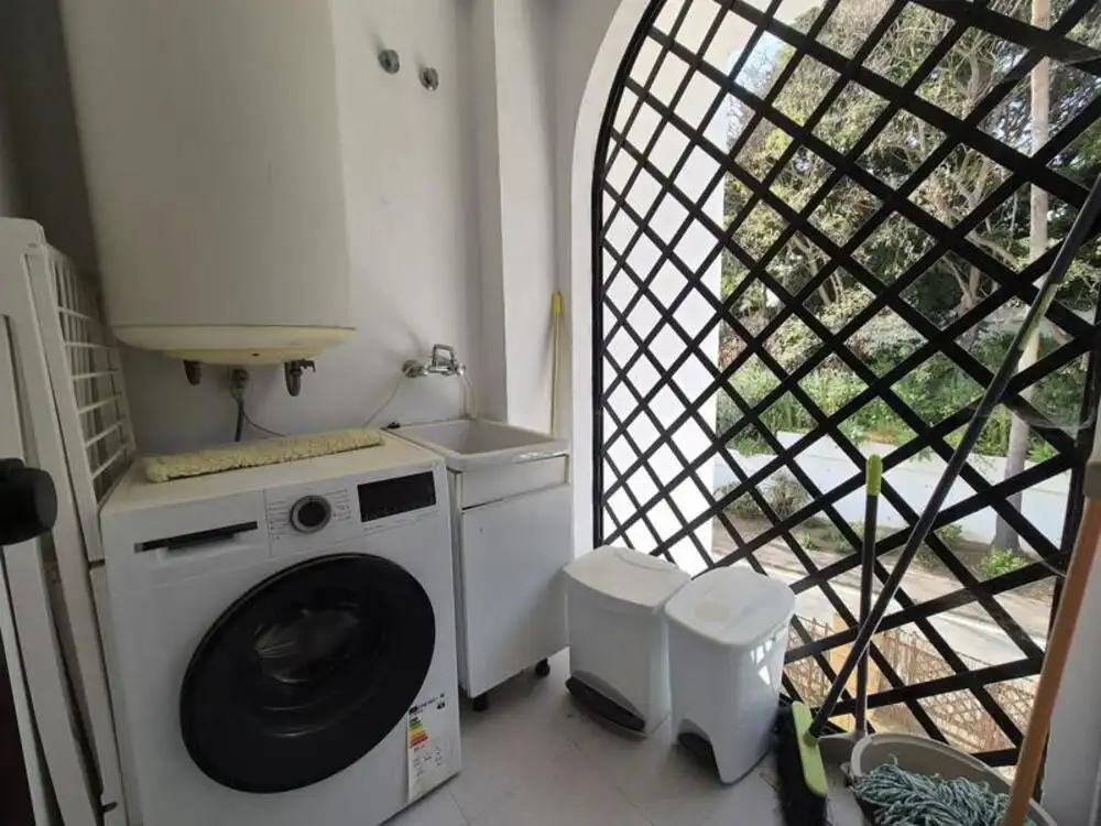 Jardí de Apartament de lloguer en Marbella amb Aire condicionat, Terrassa i Traster