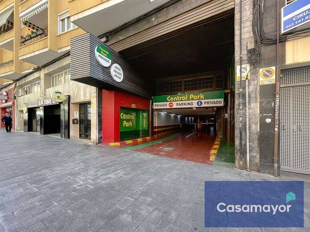 Garaje en Venta en Carrer Navas, 41 en Barrio del Centro