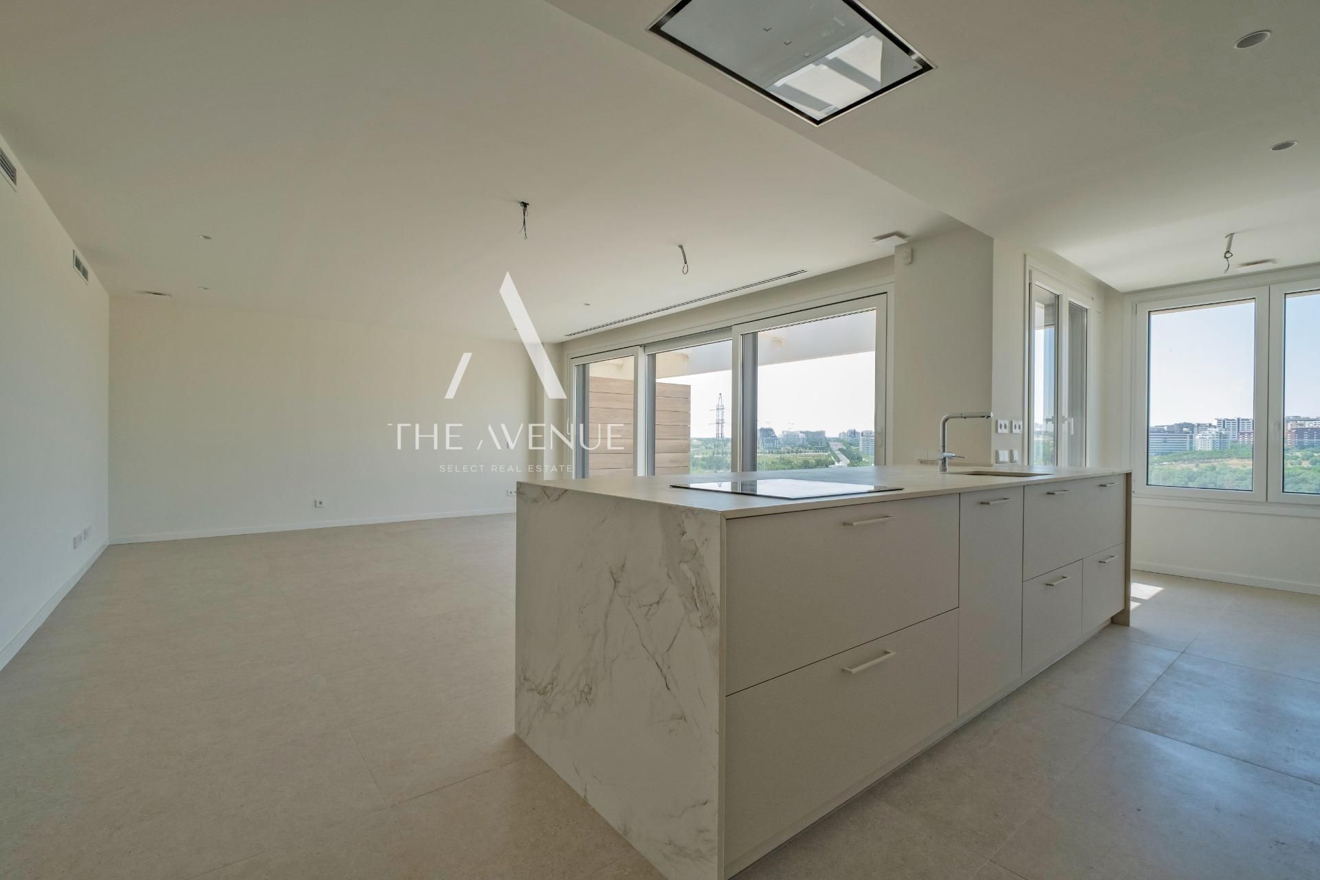 Kitchen of Attic for sale in La Moraleja  with Air Conditioner, Heating and Private garden