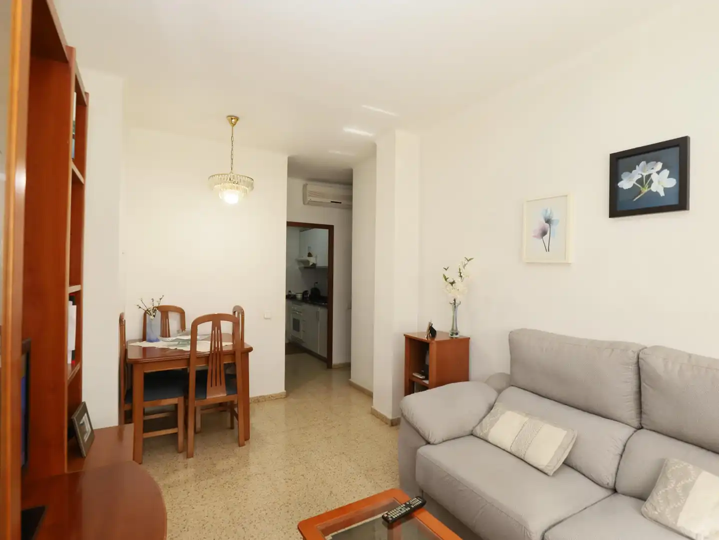 Sala d'estar de Pis en venda en Esplugues de Llobregat amb Aire condicionat