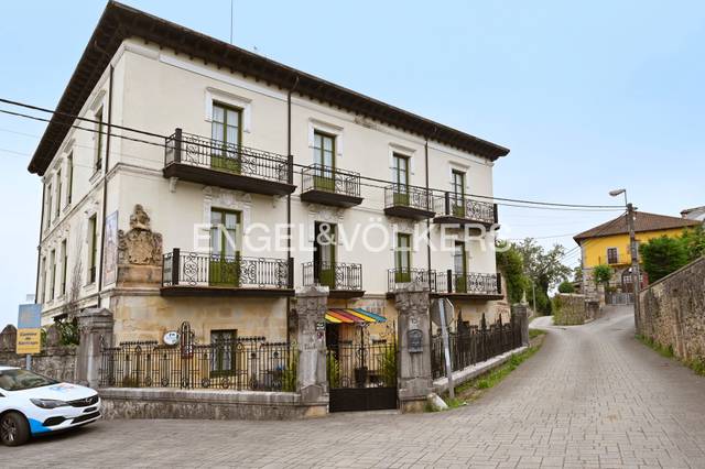 Casa-chalet en Venta en Calle de Puerta en Colindres