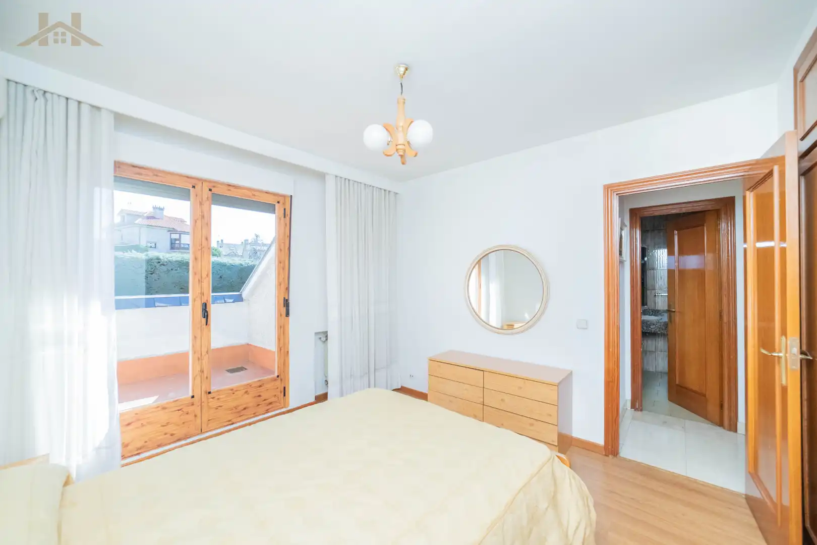 Habitación de Casa o chalet en venta en Villaviciosa de Odón con Aire acondicionado, Calefacción y Jardín privado