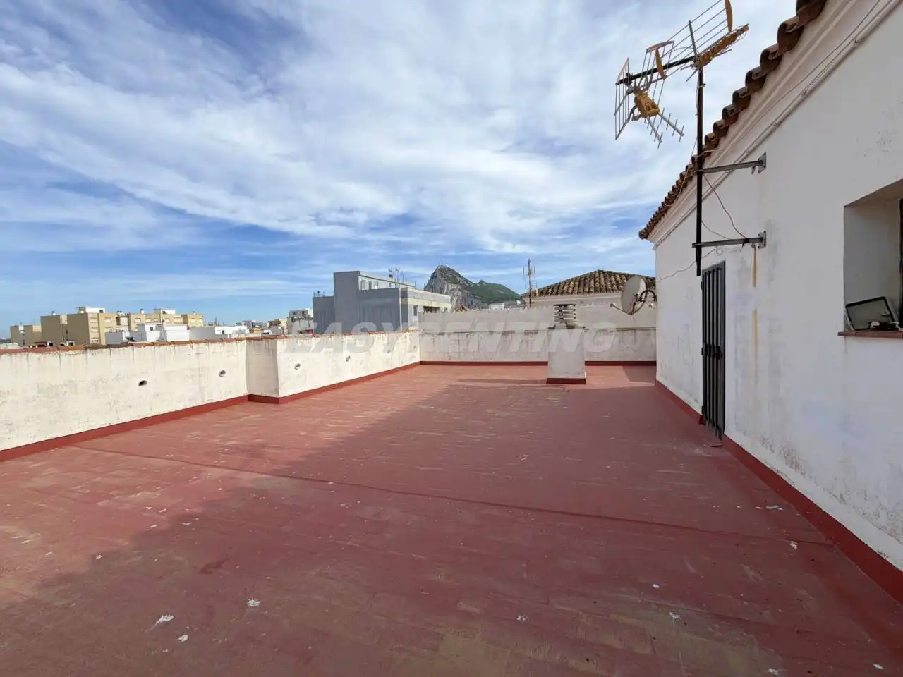 Terrassa de Apartament en venda en La Línea de la Concepción amb Terrassa, Traster i Moblat