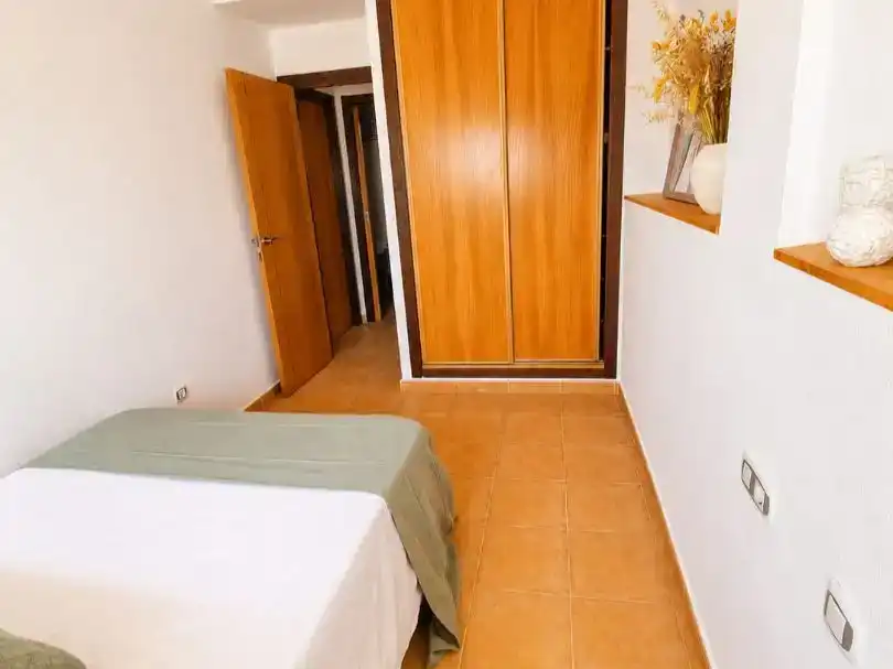 Schlafzimmer von Wohnungen zur Miete in Águilas mit Klimaanlage und Schwimmbad