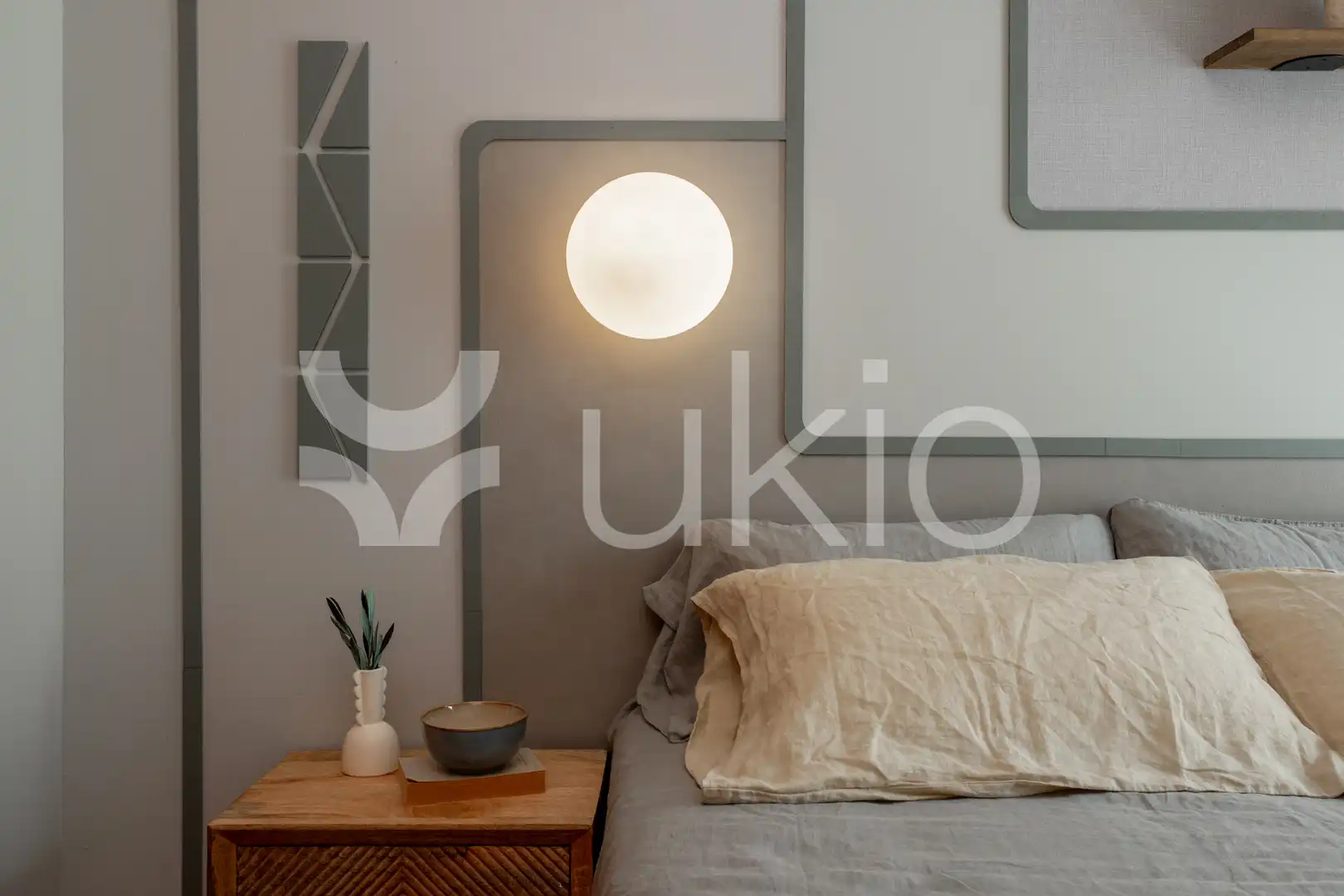 Dormitori de Apartament de lloguer en Madrid amb Aire condicionat, Calefacció i Moblat
