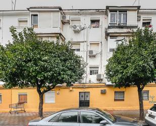 Exterior view of Flat for sale in  Sevilla Capital