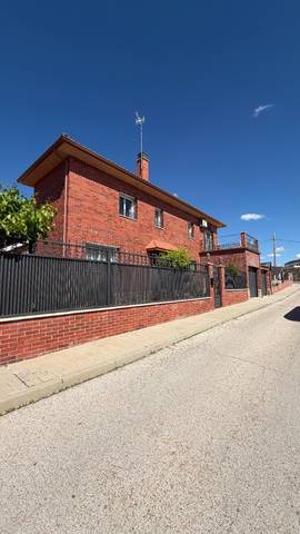 Casa-chalet en Venta en Calle Sillita de la Reina en Campo Real
