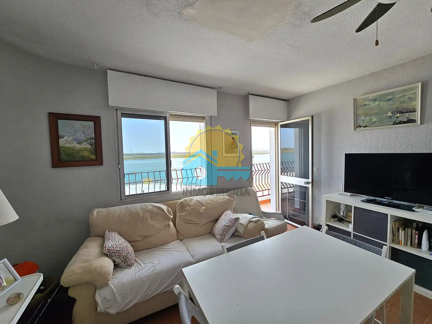 Sala de estar de Piso en venta en Punta Umbría con Terraza y Balcón