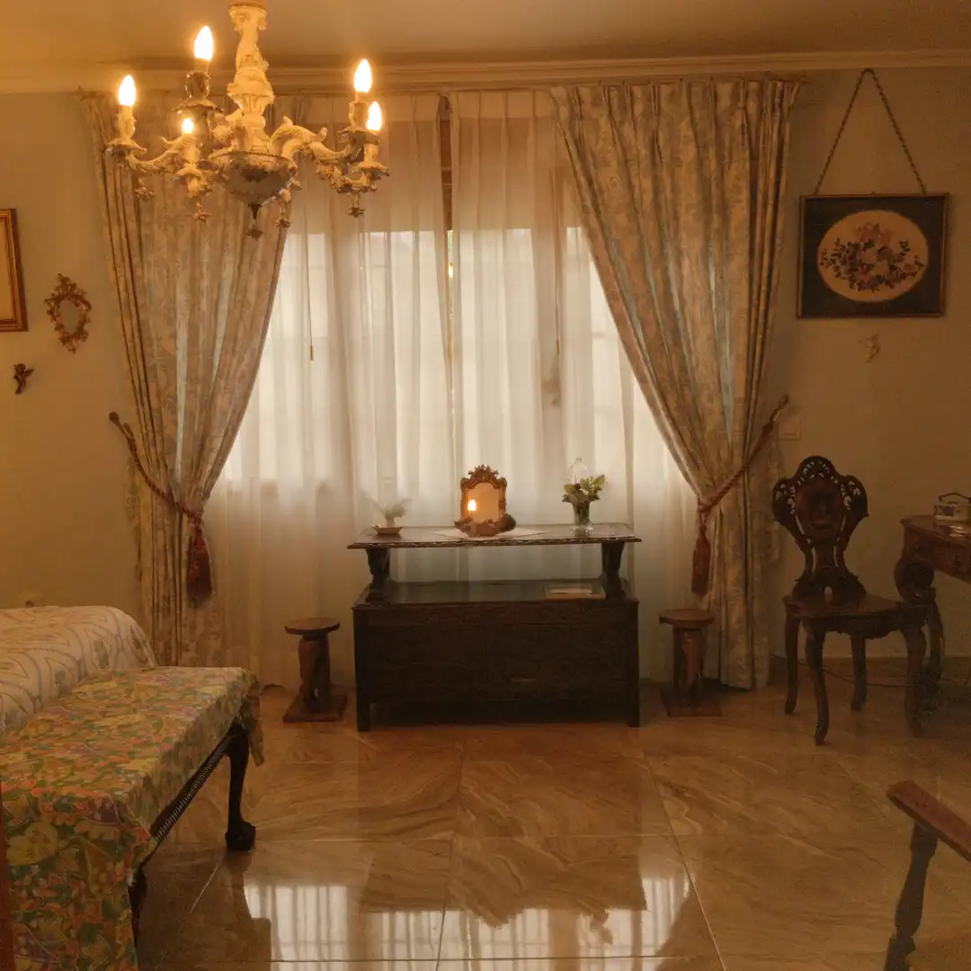 Sala d'estar de Casa o xalet en venda en El Escorial amb Calefacció, Jardí privat i Parquet