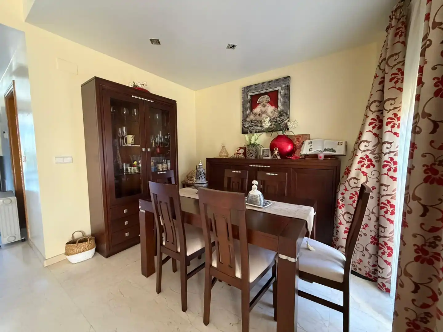 Dining room of Houses for sale in Córdoba  with Air Conditioner, Private garden and Balcony