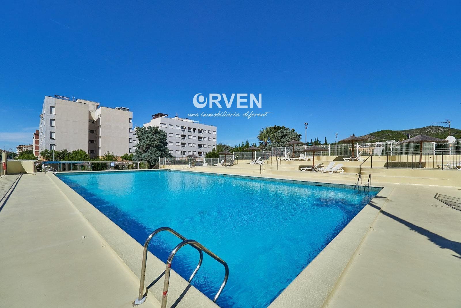 Piscina de Pis en venda en Calafell amb Traster, Piscina i Moblat