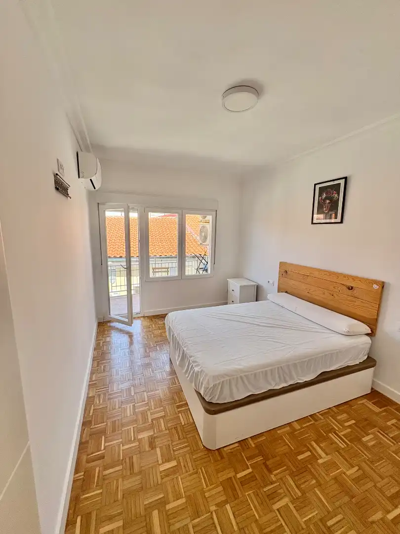 Habitación de Piso de alquiler en Plasencia con Aire acondicionado, Terraza y Amueblado