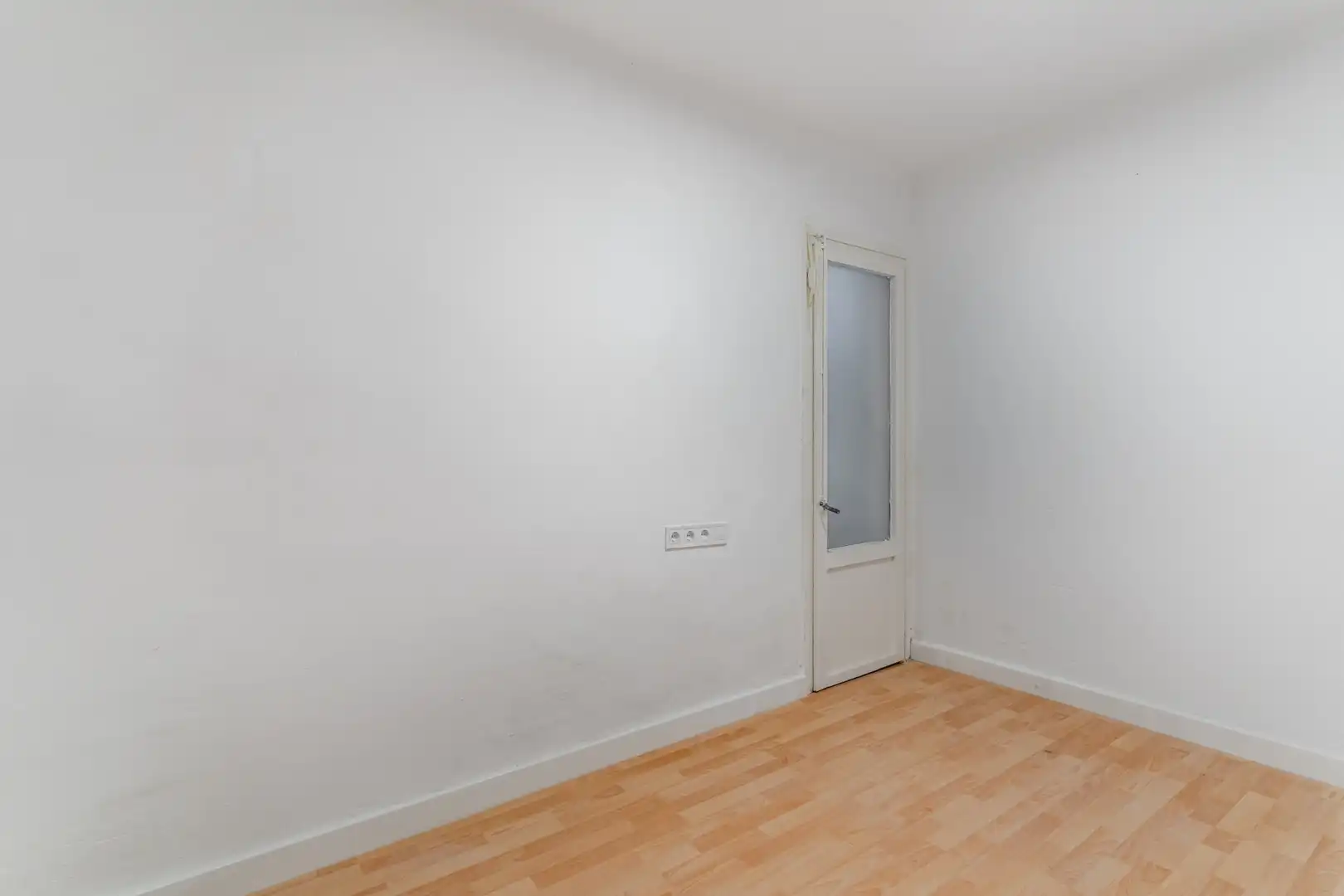 Dormitori de Pis en venda en Barcelona amb Parquet i Forn