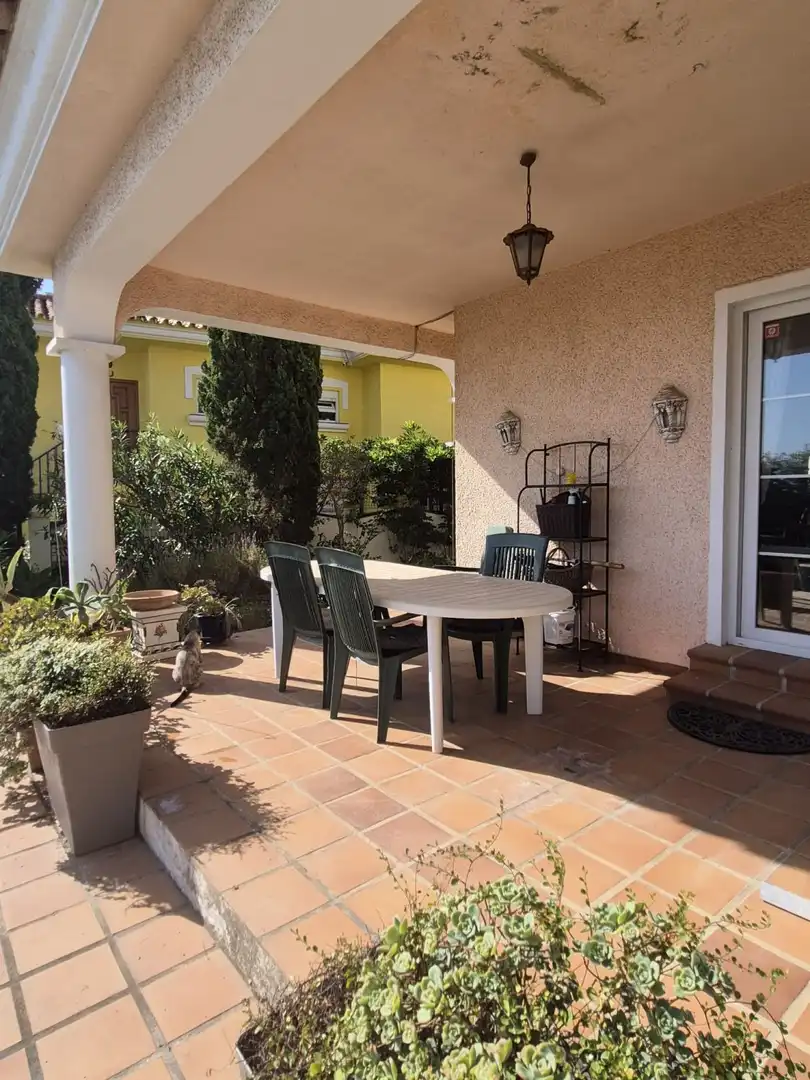 Garden of Houses for sale in Fuengirola  with Air Conditioner, Heating and Private garden