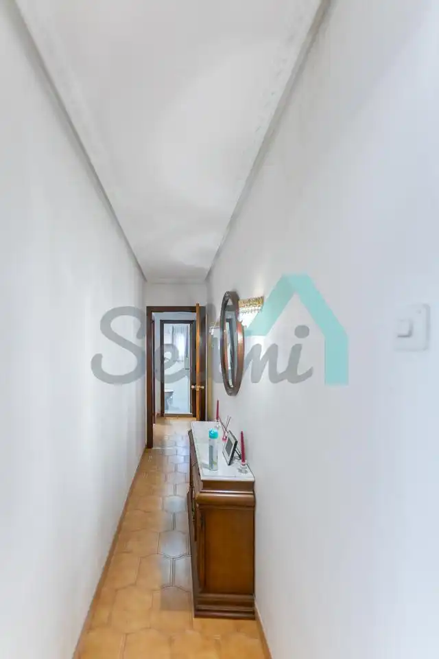 Piso de alquiler en Aller con Calefacción, Trastero y Amueblado
