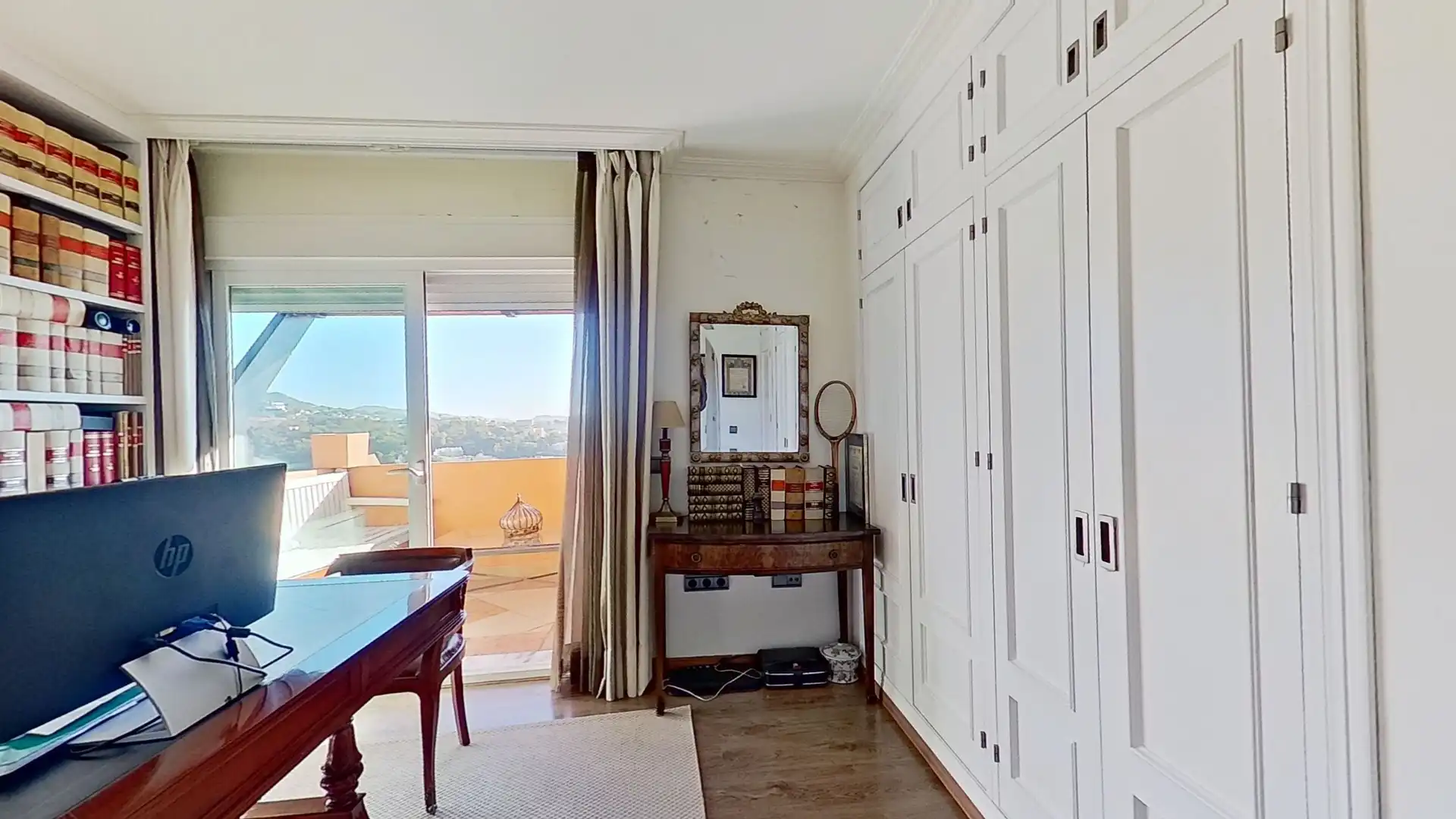 Houses for sale in Calle Sierra de Yeguas, Limonar