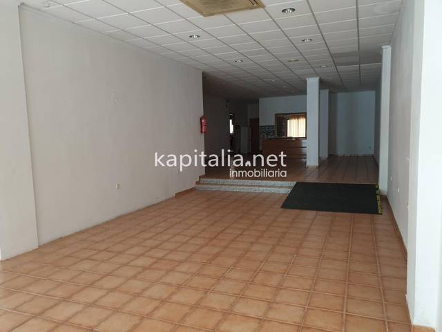 Local comercial en Alquiler en Centro