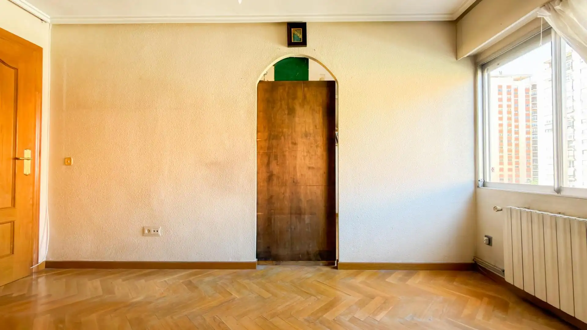 Wohnung zum Verkauf in Valencia mit Klimaanlage, Heizung und Parkett