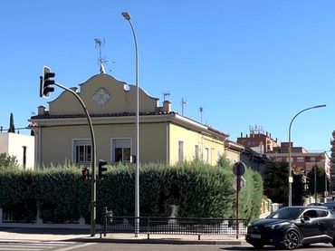 Semi-detached house for sale in Calle de Cogolludo 36