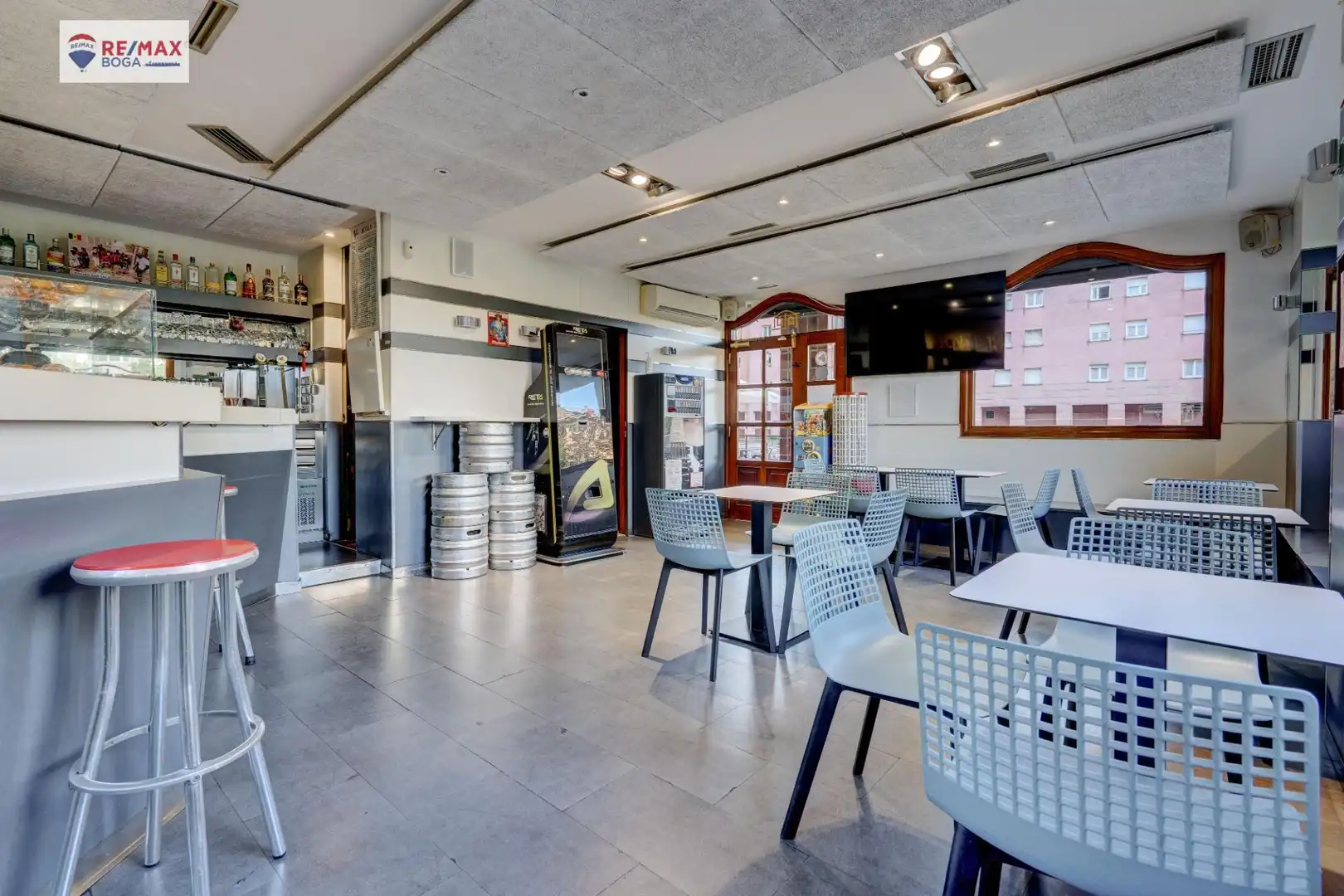 Business premises for sale in Paseo de Mons, imagen 13