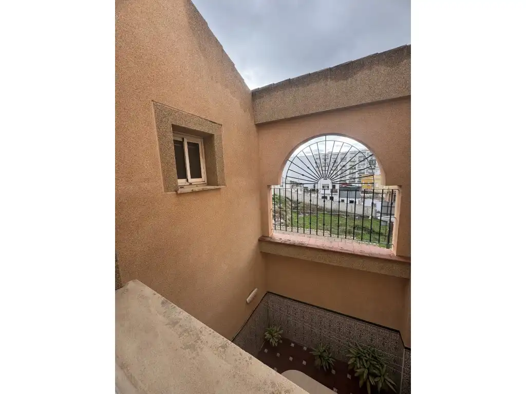Außenansicht von Haus oder Chalet zum Verkauf in Algeciras mit Ofen und Waschmaschine