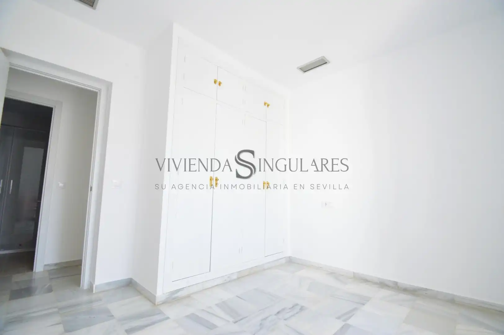 Habitación de Ático de alquiler en Sevilla con Aire acondicionado, Calefacción y Terraza