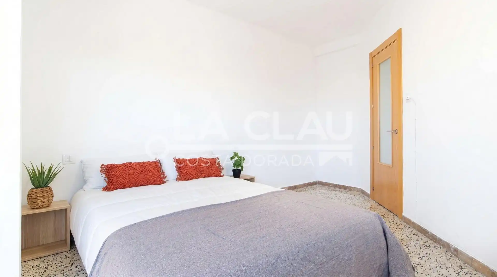 Schlafzimmer von Wohnung zum Verkauf in Tarragona mit Möbliert, Fernseher und Alarm