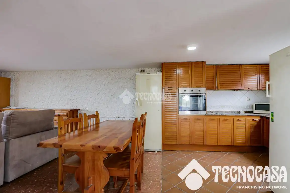 Cuina de Casa o xalet en venda en Rubí amb Calefacció