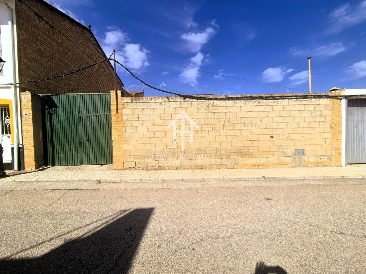 Exterior view of Industrial land for sale in Moraleda de Zafayona