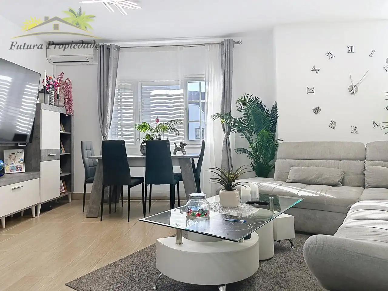 Sala d'estar de Pis en venda en San Bartolomé amb Aire condicionat i Terrassa