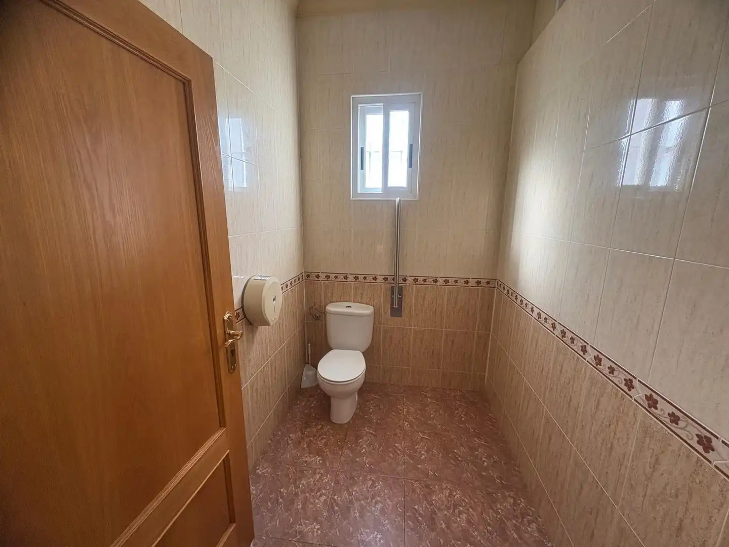 Baño de Local en venta en Jumilla con Aire acondicionado, Terraza y Amueblado