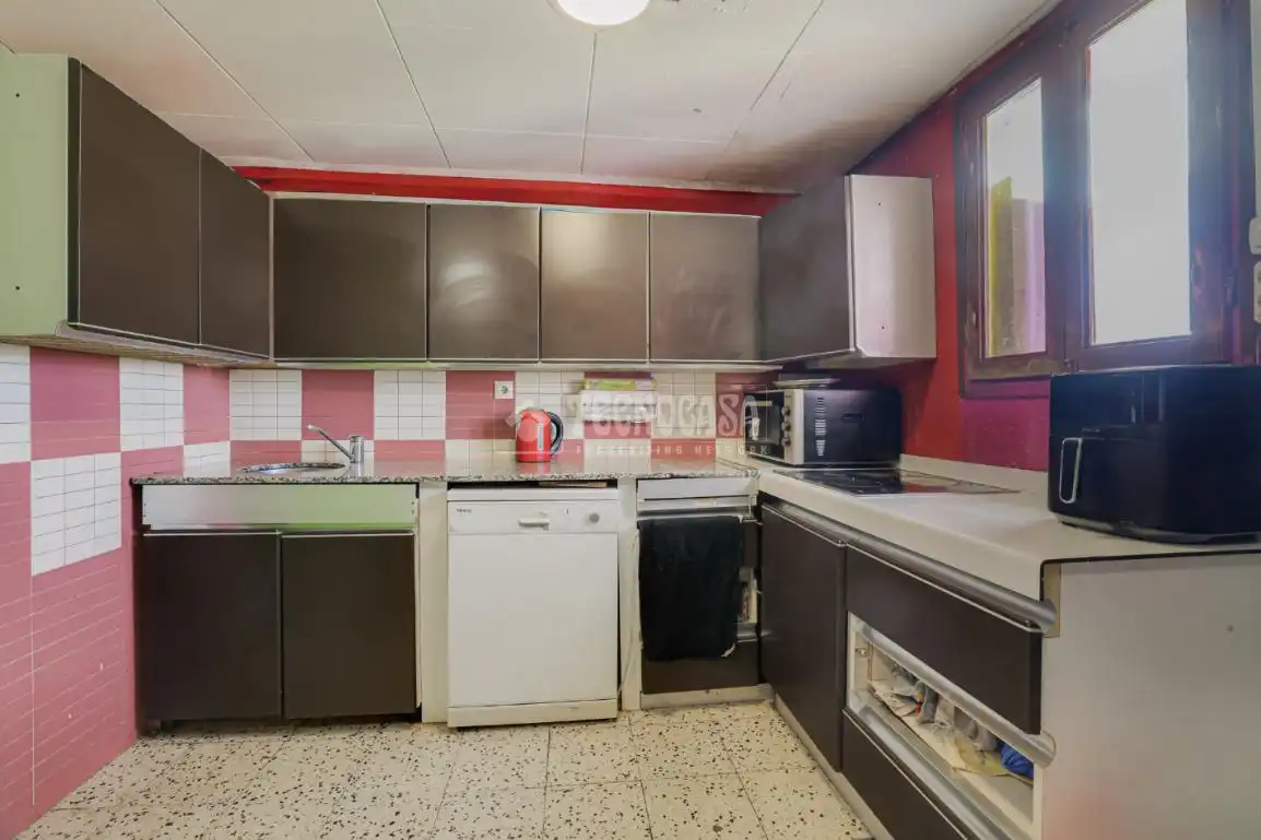 Cuina de Pis en venda en Terrassa amb Terrassa i Balcó