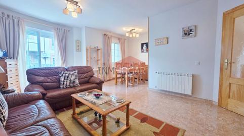 Foto 5 de Casa adosada en venta en Navaluenga, Ávila