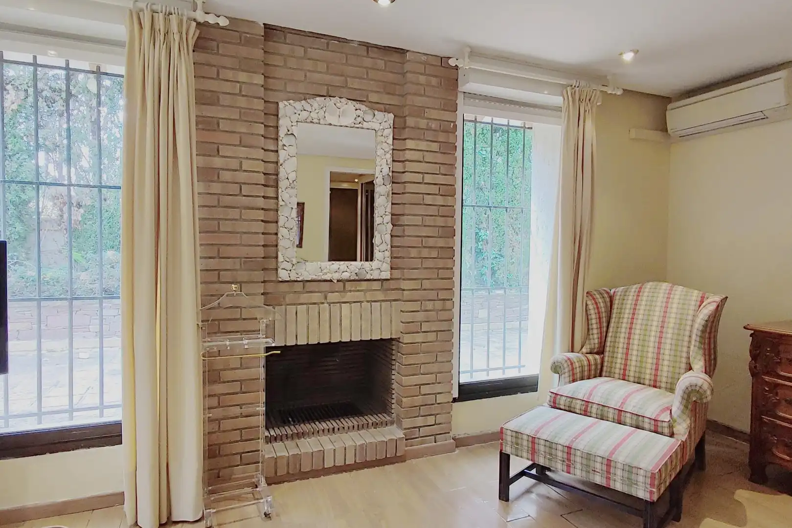 Living room of Houses for sale in L'Eliana  with Air Conditioner, Heating and Private garden