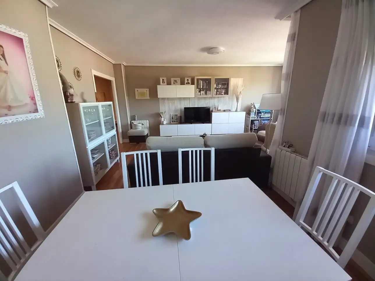 Sala de estar de Piso en venta en Torrelavega  con Calefacción, Jardín privado y Trastero