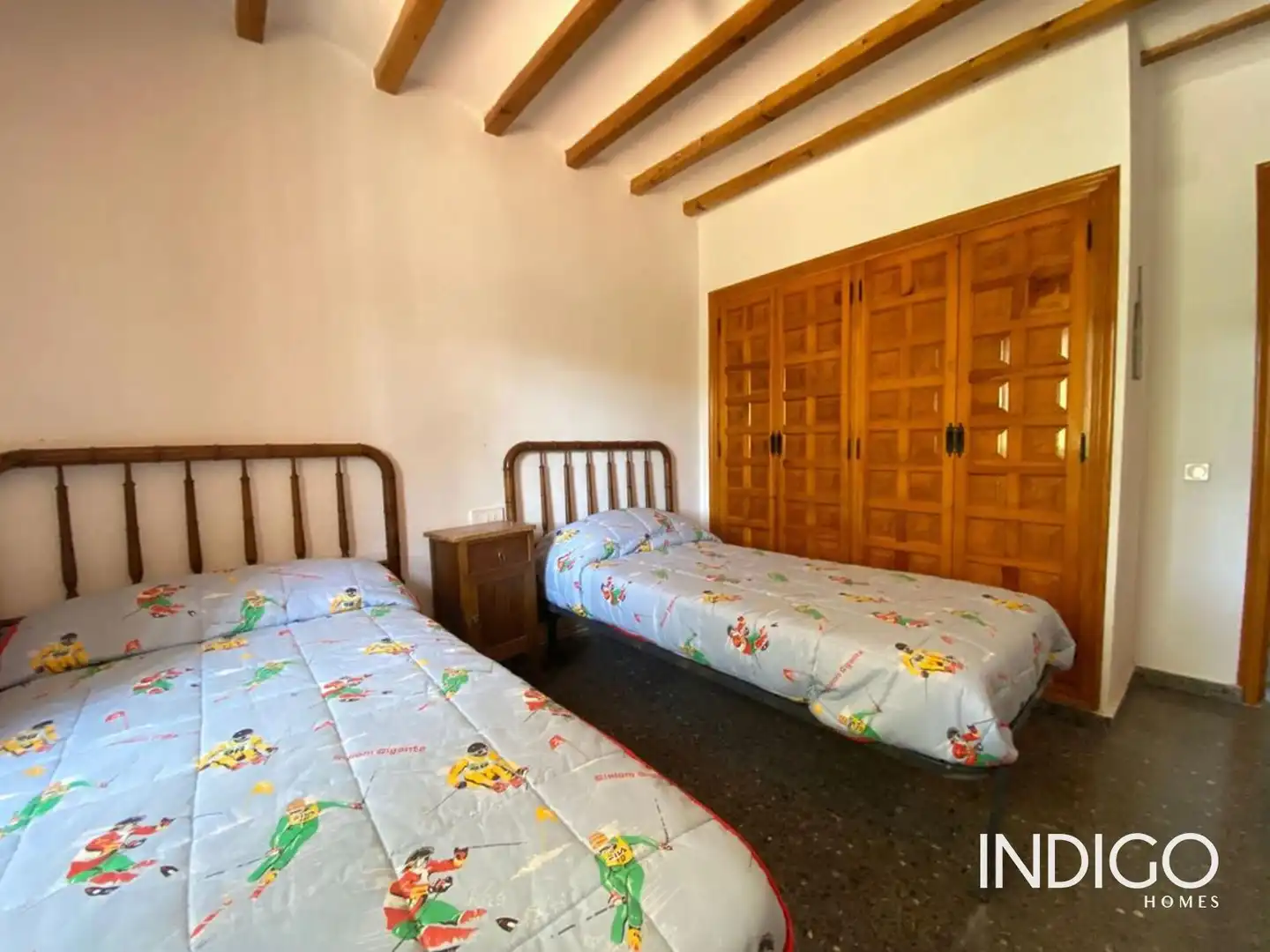 Dormitori de Casa adosada en venda en Ibi amb Calefacció, Traster i Moblat