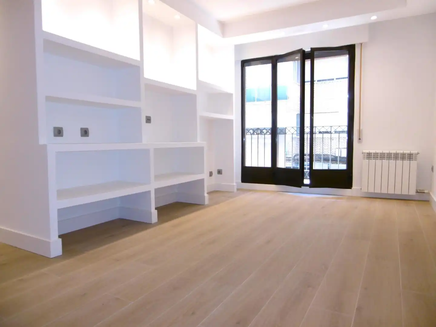 Wohnzimmer von Wohnungen zur Miete in Valladolid mit Heizung und Balkon