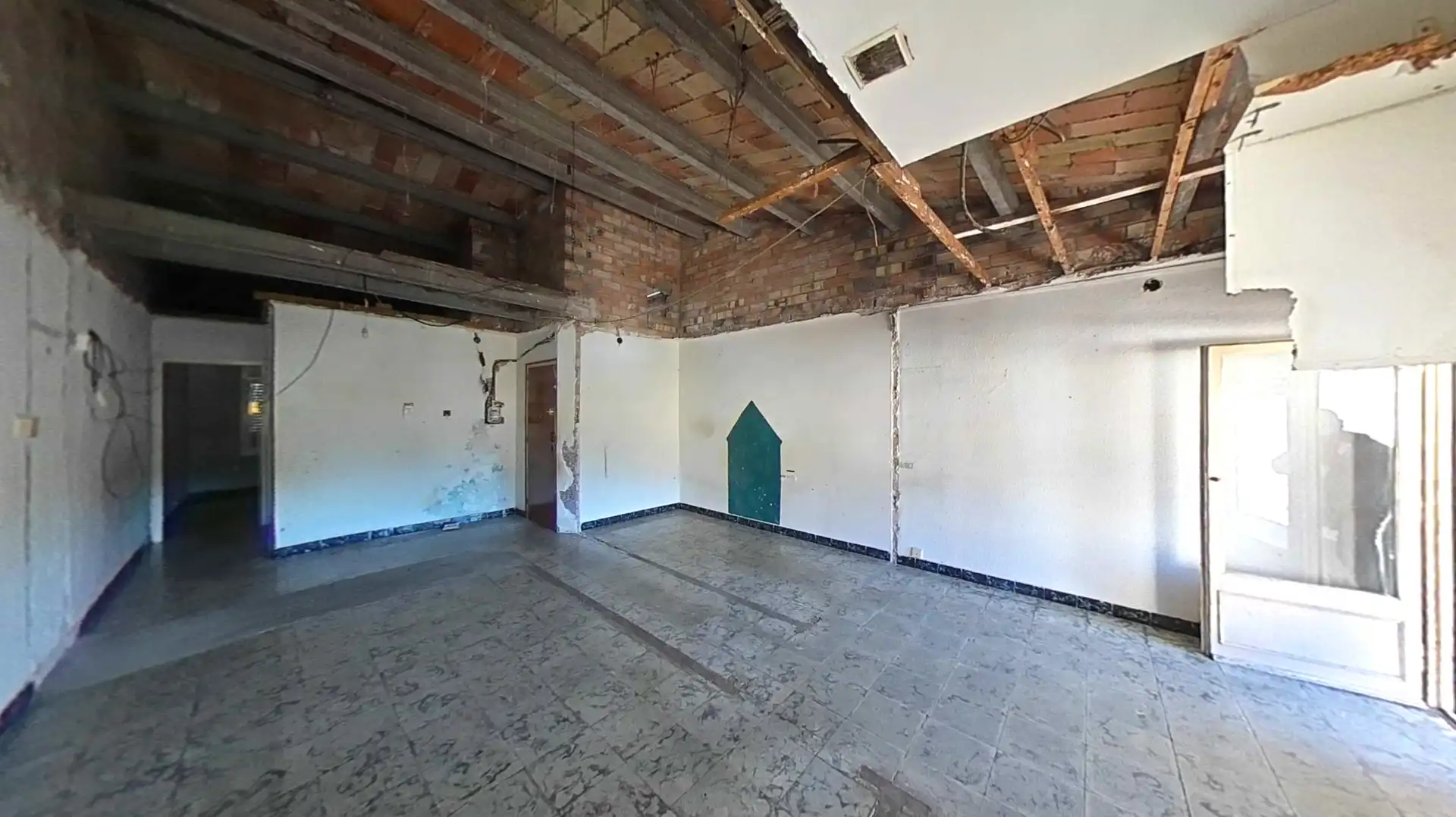 Piso en venta en Vallirana con Balcón