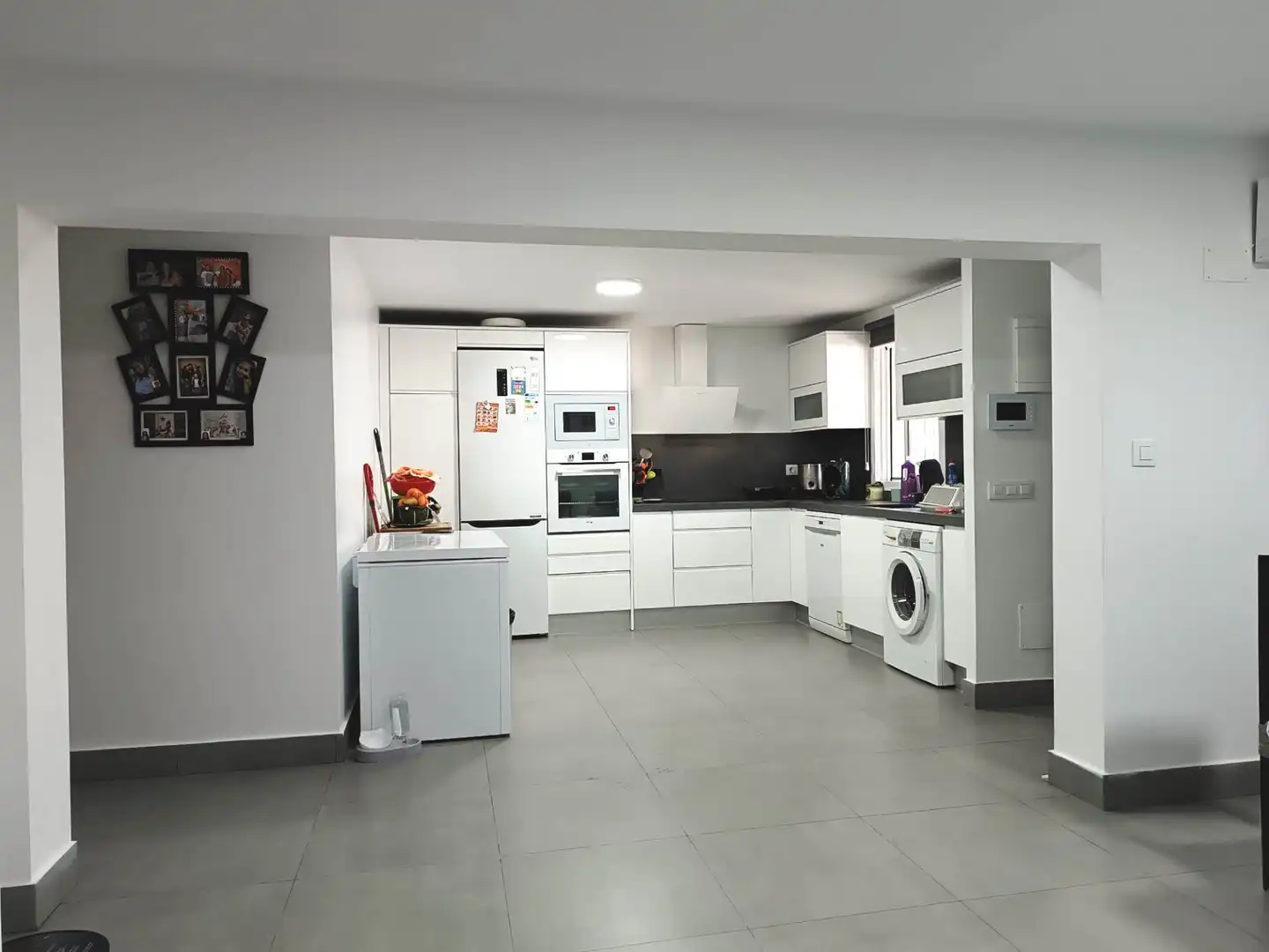 Cuina de Casa o xalet en venda en El Puerto de Santa María amb Aire condicionat, Jardí privat i Terrassa