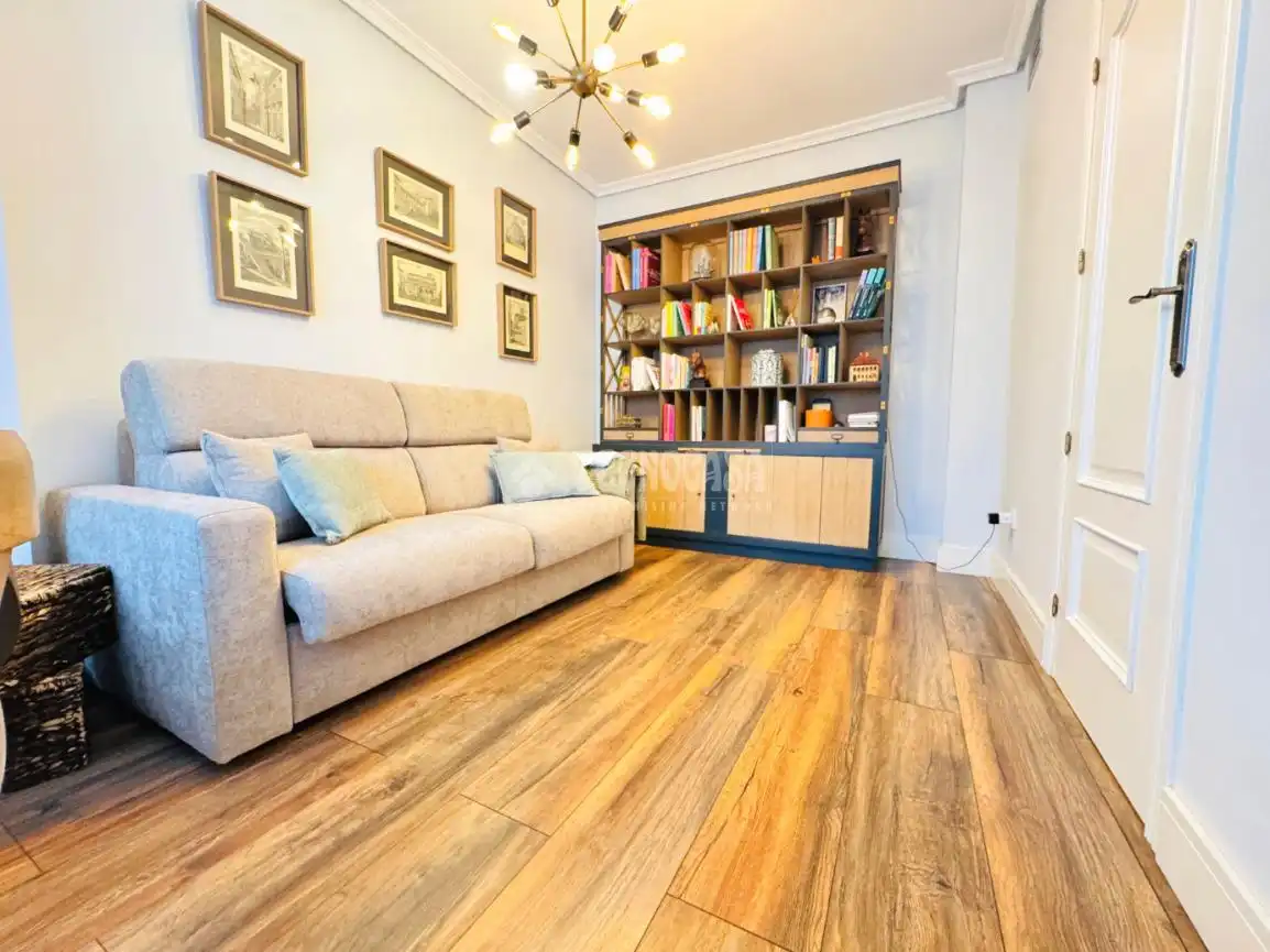 Sala de estar de Casa adosada en venta en Pepino con Aire acondicionado, Calefacción y Terraza