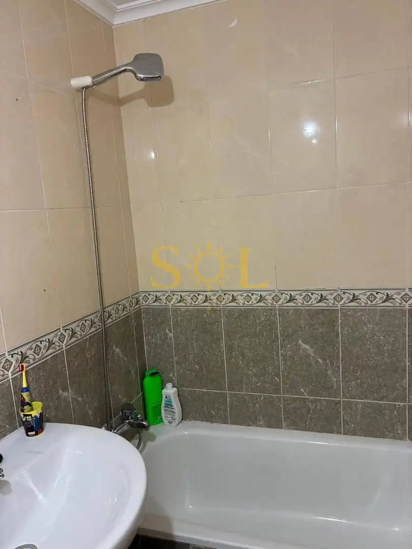Badezimmer von Dachboden zum Verkauf in León Capital  mit Heizung, Parkett und Möbliert