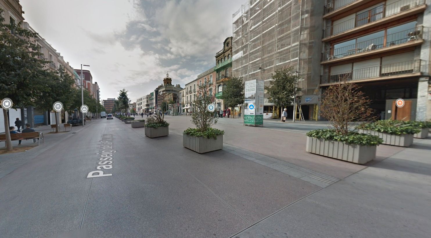 Local de lloguer a Passeig de la Plaça Major, Centre , Centre - Sant Oleguer