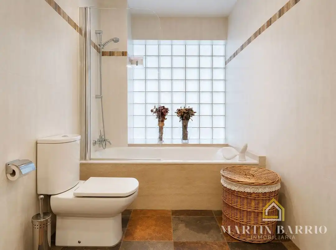 Baño de Casa o chalet en venta en Muskiz con Aire acondicionado, Calefacción y Jardín privado