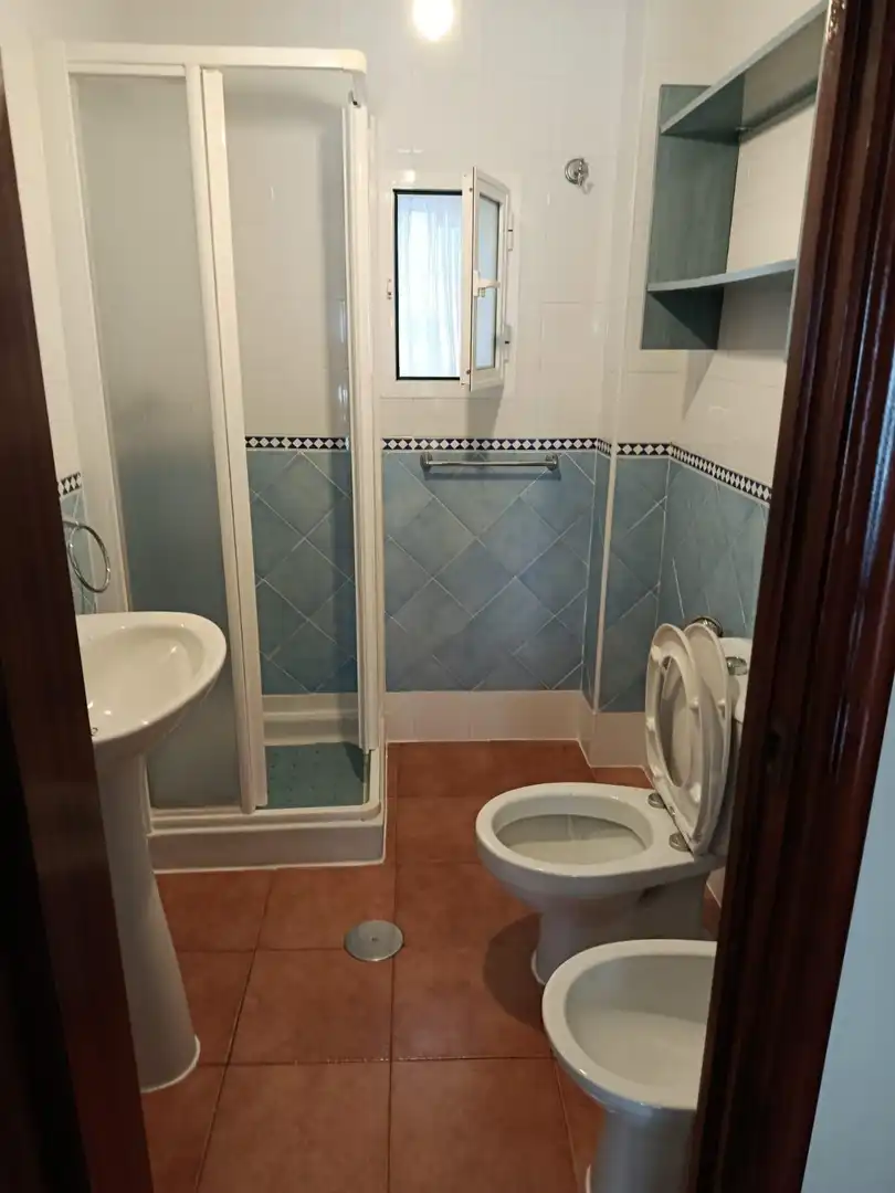 Baño de Piso de alquiler en Utrera con Aire acondicionado y Amueblado