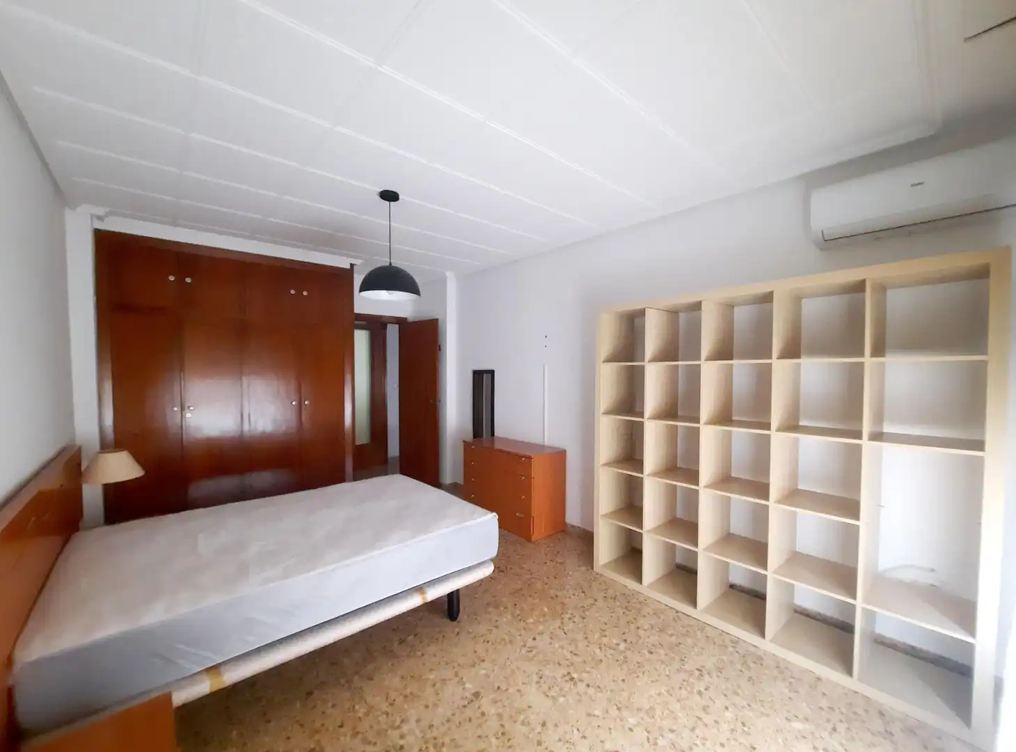 Schlafzimmer von Wohnung zur Miete in Sagunto / Sagunt mit Klimaanlage, Heizung und Balkon