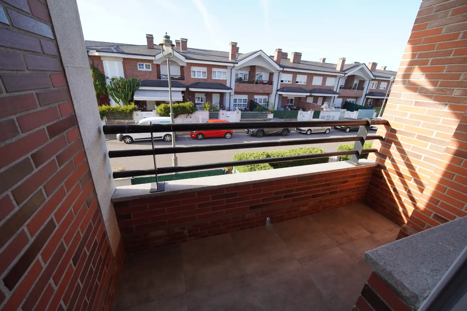 Terrassa de Casa adosada en venda en Corvera de Asturias amb Calefacció, Jardí privat i Parquet