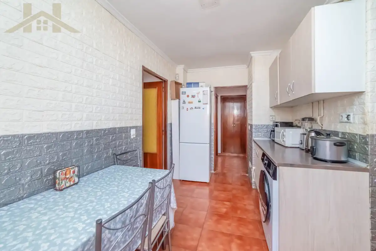 Kitchen of Flat for sale in Aranjuez  with Air Conditioner, Heating and Terrace