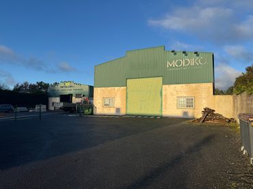 Industrial building to rent in Boqueixón
