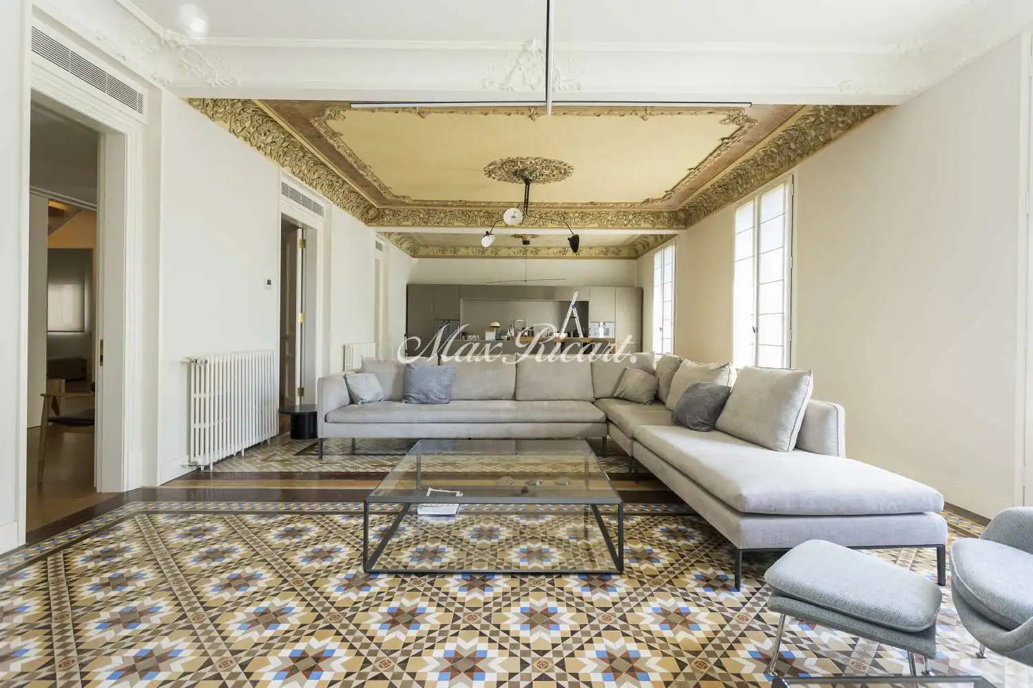 Dachboden zur Miete in N/A, Dreta de l'Eixample